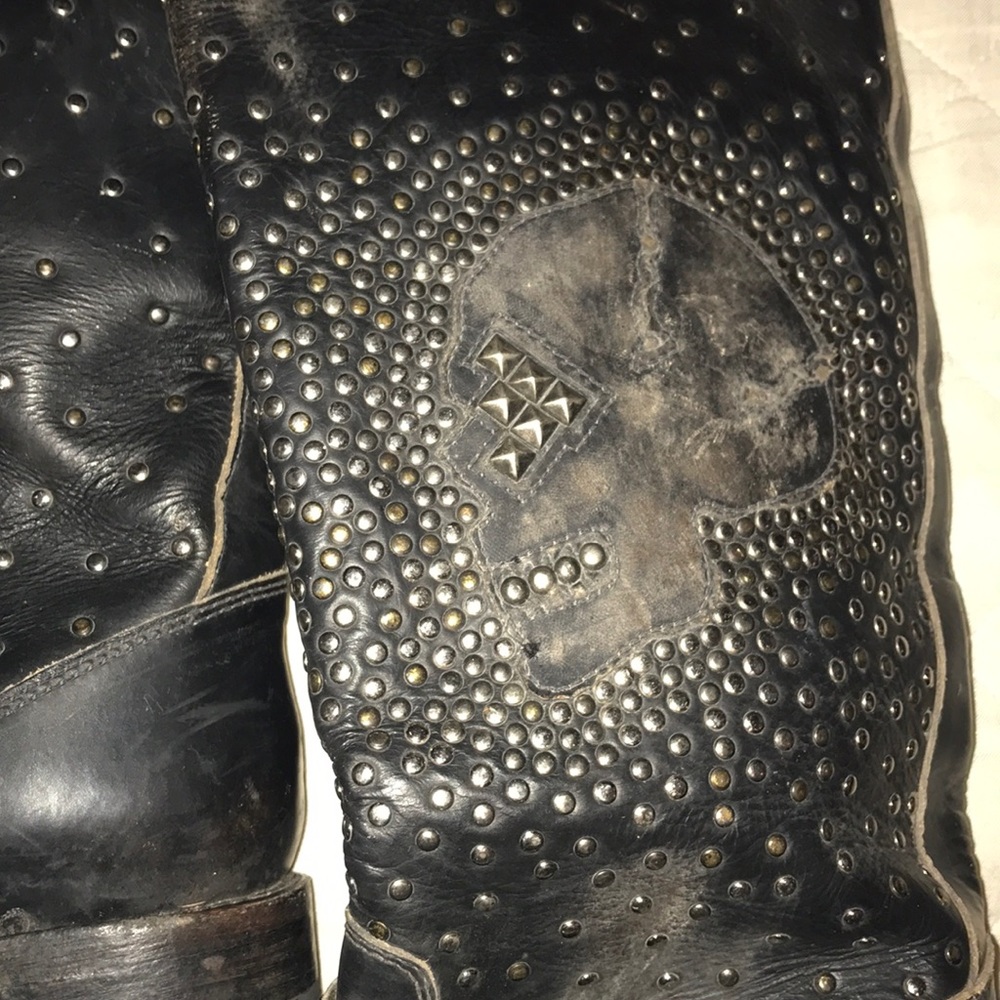 Frye Jenna tall studded Skull boots size 8.5